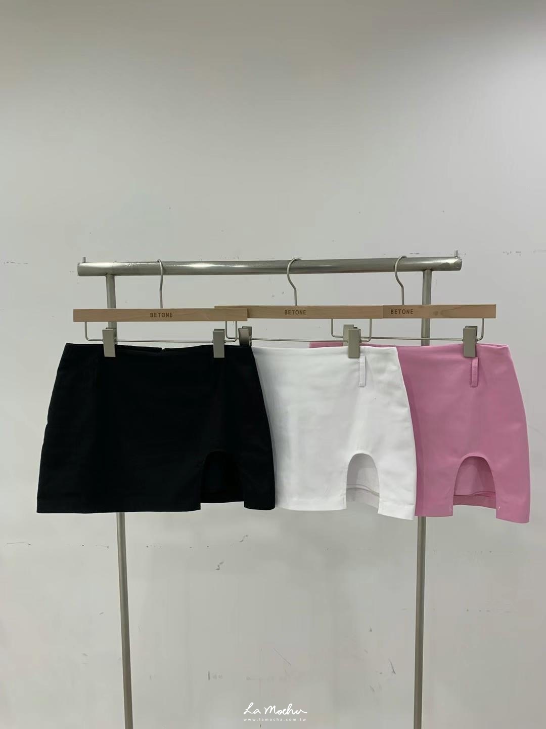 辣妹側開衩短裙